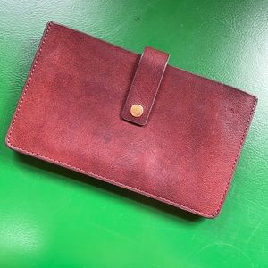 Open-top cognac leather wallet